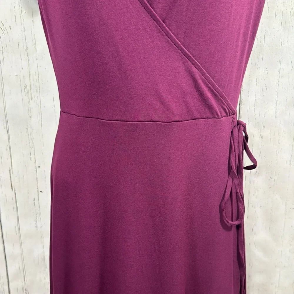 Forever 21 Burgundy Wrap Midi Dress Size M Short Sleeve Boho Romantic Flowy - Picture 6 of 14
